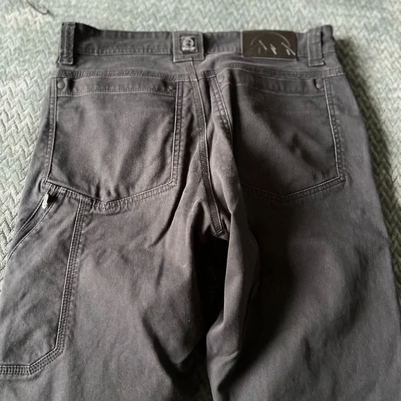 Wrangler All Terrain Gear Heavy Duty Double Knee Pants 30x30 - Picture 2 of 5